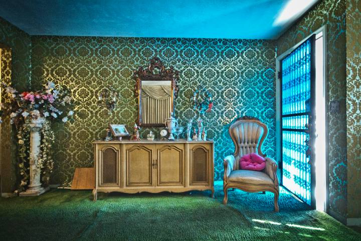 Julios House Credenza